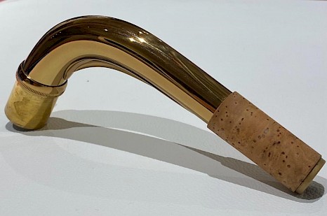 Baritone neck detail, bari performance miguel