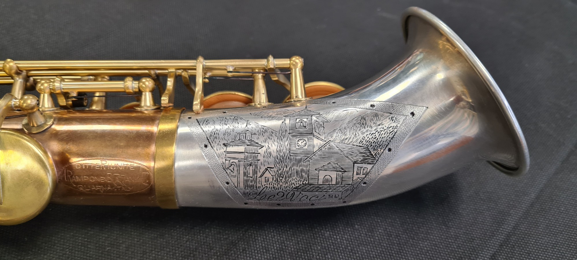 Half-curved soprano saxophone detail
