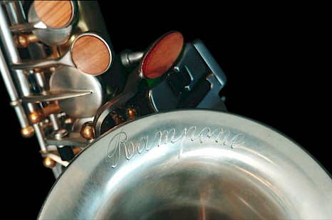 Curved Soprano detail, dettaglio OTS b