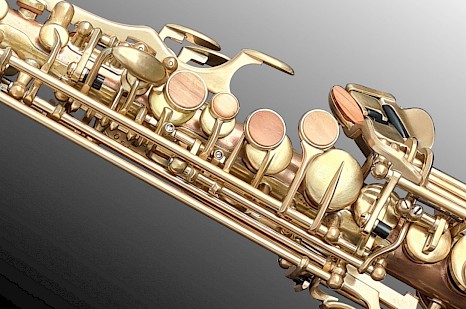 Half-curved Soprano detail, mano sx BRS